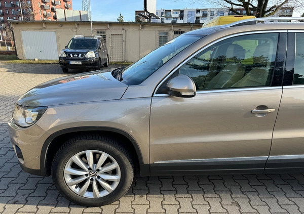 Volkswagen Tiguan cena 59000 przebieg: 178000, rok produkcji 2013 z Strzelin małe 379